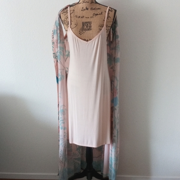 Soft Surroundings Chinoiserie Floral And Birds Maxi Dress - Picture 9 of 12